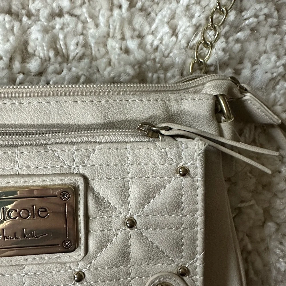 Brand new crossbody Nicole by Nicole Miller soft beige cream fall clutch…